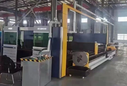 Machine d&eacute;coup&eacute;e au laser